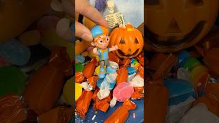 54321 Its HALLOWEEN 🎃 Count all of Blippis Candy 🍭 blippi shorts [upl. by Nahoj]