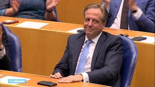 Zelfs aartsrivaal Wilders applaudisseert voor vertrekkende Pechtold  RTL NIEUWS [upl. by Nordgren]