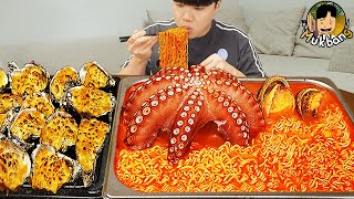 ASMR MUKBANG 직접 만든 대왕문어 해물 열라면 김밥 김치 유부초밥 먹방 RAMYEON amp KIMBAP MUKBANG EATING SOUND [upl. by O'Neill214]