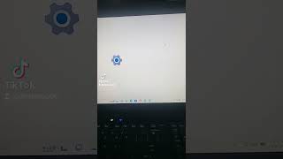 Compaq Presario CQ61 running windows 11 home edition [upl. by Dennard]