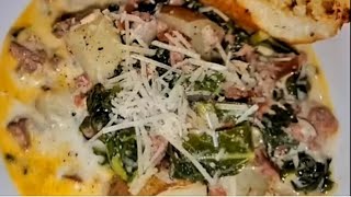 Easy Zuppa Toscana Soup  Olive Garden Copycat [upl. by Bensen908]