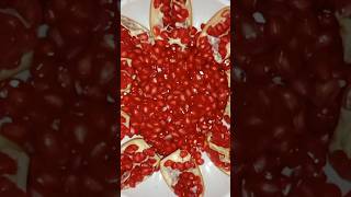 Pomegranate health useshealthtipsyoutubeshortytshort [upl. by Sucirdor464]