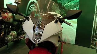 250cc sports bike  Hyosung GT250R Walkaround  Hindi  Motor Octane [upl. by Peck]