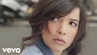 Indila  Dernière Danse Clip Officiel REVIEW [upl. by Eiramlatsyrk]