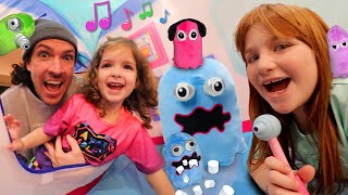 BABY RAiNBOW GHOSTS visit Doctor Adley Niko and Navey play neighborhood Animal Vet with new merch [upl. by Falo]