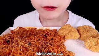 Mellawnie asmr  spicy noodlesfried chicken  bites only [upl. by Aisor495]