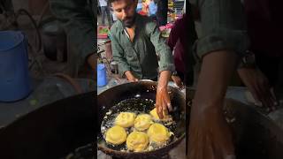 ⚡⚡ Vadapav bhajji Making Process⚡⚡ shorts telugufoodie esangathulu streetfood foodie omelette [upl. by Kasper]