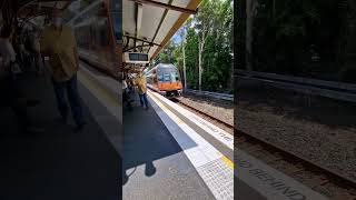 Sydneytrain  Artarmon station [upl. by Adnolat806]