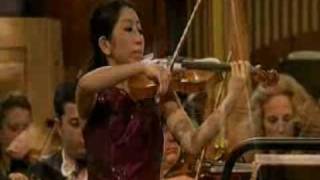 Mayu Kishima  Brahms Violin Concerto  2nd Mvt  Queen Elisabeth Violin Competition  2009 [upl. by Audris504]