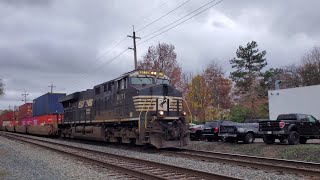 Railfanning in Cincinnati day and night while incoming trains knocked down the signals [upl. by Minton334]