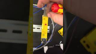 How to understand pilz safety relay how they work and how to wire a mag switch into the pilz relay [upl. by Norad]