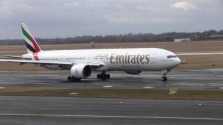 Emirates Boeing 777300ER A6ECQ am Flughafen Düsseldorf [upl. by Cozmo]