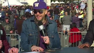 Football Former Washington tight end Hollywood actor Joel McHale relives his days with the Huskies [upl. by Ludovick]