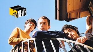 Wallows Perform Remember When Are You Bored Yet amp More Live Performance  MTV News [upl. by Marigolda]