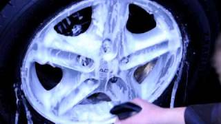 Meguiars Hot Rims Aluminum Wheel Cleaner [upl. by Dayiz665]