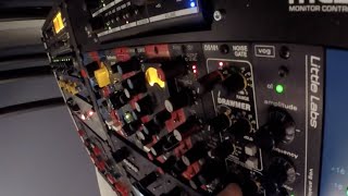 System 500  Loop amp Synth  Drawmer DS101 Little Labs VOG Chandler TG2 500  Musikmesse 2015 [upl. by Bedell154]