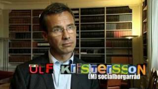 Ulf Kristersson flyr mitt under en intervju [upl. by Orsay508]