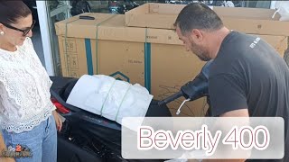 Unboxing Beverly 400  2023 [upl. by Aneerbas]