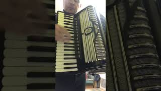 Weltmeister s5cassotto accordionvery good condition [upl. by Arthur]