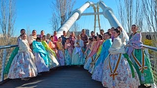 Las Falleras Mayores de Valencia 2016 y su Corte de Honor en BIOPARC [upl. by Reyem270]