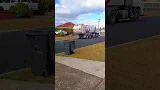 Devonport garbage with 71076 [upl. by Nomad]