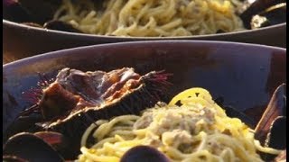 Peppes Sicilië  Pasta met mosselen pistache en zee egel  Peppe Giacomazza [upl. by Bren]