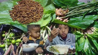 My favourite  grasshoppers organic   mukbang vegetable  food [upl. by Ecylla]