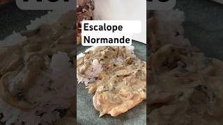 Microtrottoir  Recette facile Escalope Normande 🍄‍🟫 [upl. by Reivaj]