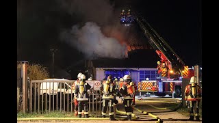 Landkreis Günzburg Brand einer Dachgeschosswohnung in Röfingen [upl. by Stafani]