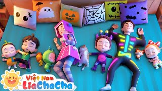 🎃 Những em bé hóa trang đang nằm ngủ 👻 Ten in the bed  LiaChaCha  Ca Nhạc Thiếu Nhi Việt Nam [upl. by Cattier448]