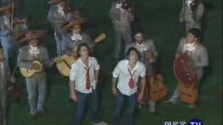 Serenata para Mia y Roberta  Rebelde  RBD [upl. by Theodoric]