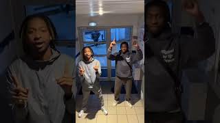 LA VOISINE est branchée « moi ça va » 😭💃 shorts music jogga [upl. by Epul]