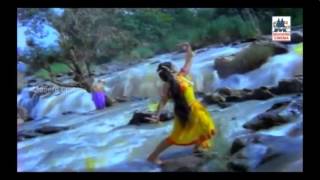 koonthalile megam vandhu song  கூந்தலிலே மேகம் வந்து [upl. by Aiykan]