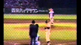 広島カープ初優勝 1975 ホプキンスとどめの３ランホームラン [upl. by Seko]