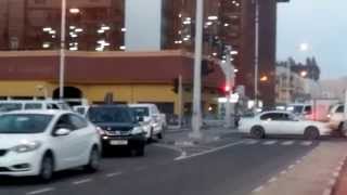 Traffic Light In Doha Qatar [upl. by Amirak]