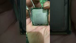 CPU installation intel Xeon W3530 shorts [upl. by Lorre]