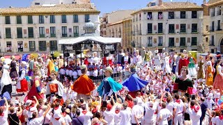 Gigantes en Tudela Pasacalles y baile final Gigantada 2017 [upl. by Schaaff]