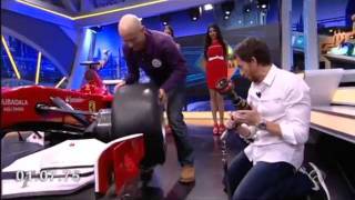 EL HORMIGUERO  Cambiamos las ruedas al coche de Alonso con Antonio Lobato [upl. by Aitnom983]