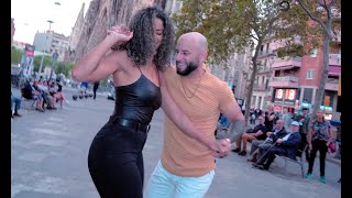 Bachata en las Calles de Barcelona ATACA x LA ALEMANA  MESERO [upl. by Aicinoid]