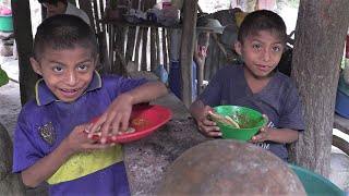 Mercedes Sosa  Canción para un Niño en la Calle Official Video [upl. by Adriana458]