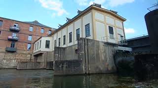 Bamberger Schiffsrundfahrt Stadt Bamberg Tagesausflugsschiff fahren mit dem Durchgang der Schleuse [upl. by Hjerpe660]