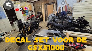 Decal set op de Gsxs1000 plakken  customizen  MT10 [upl. by Ahselyt737]