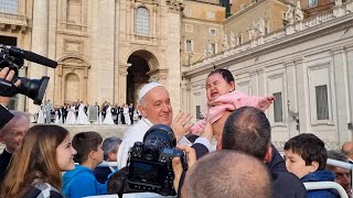 POPE FRANCIS BLESSED MY DAUGHTER THERESE  SAINT PETERS SQUARE VATICAN ROME ITALY  PAPAL AUDIENCE [upl. by Nnaeoj]