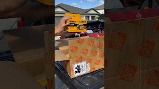 UNBOXING Check out Home Depot’s DeWALT Grinder amp 9Ah Battery Kit All this for just 229mylandscape [upl. by Gram]