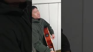 自宅でクリスマスのオリジナルソングを 作詞作詞作曲して歌いました皆さんも楽しいクリスマスを過ごしてくださいチャンネル登録よろしくお願いします [upl. by Eissen405]