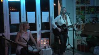 Look What Theyve Done to my Song  Melanie  Acoustic Cover by Linda Kreuzen Mandys Lounge [upl. by Sink11]