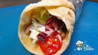 Piadina kebab fatta in casa  Preparazione piadine  salsa allo yogurt  ciccia [upl. by Tfat516]