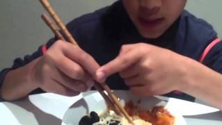 How to Use Chopsticks  Using Chopsticks to eat Ramen and Rice  How do You Use Chopsticks [upl. by Marshal]