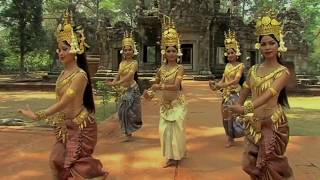 DANZA DE LAS APSARAS EN ANGKOR WAT DE CAMBOYA [upl. by Yneffit607]