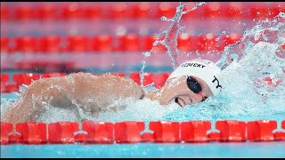 Katie Ledecky wins gold in 1500m freestyle with new Olympic record [upl. by Norvall]